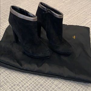 Fendi black velvety soft suede bootie sz 40- *Runs small/closer to a size 9*